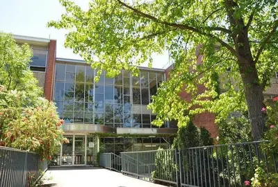 Norwood International High School - foto 4