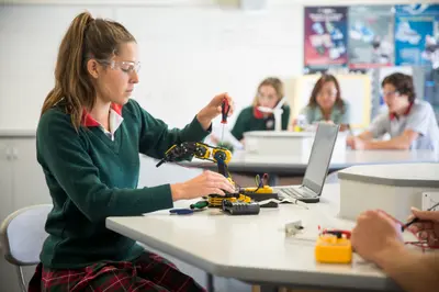 Henley High School - foto 6