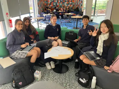 Norwood International High School - foto 8